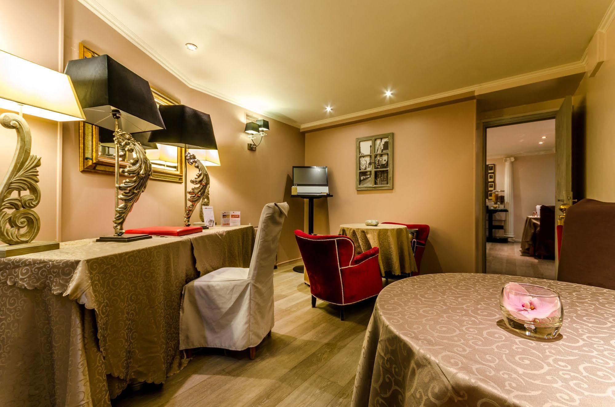Riviera Renovated 3* Parigi